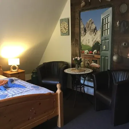 Guest house An Der Uffe 3*